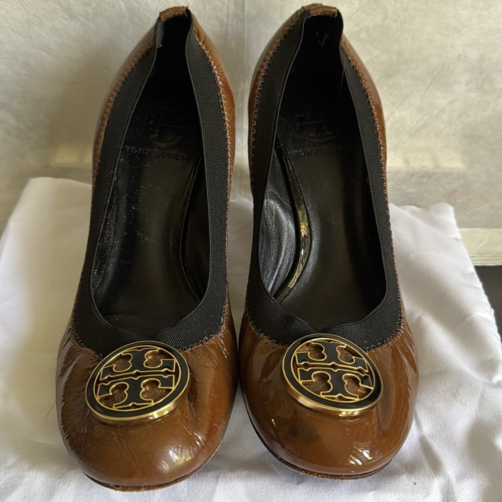 Tory Burch Caroline 7M, heels.